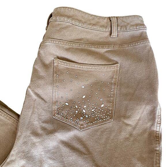 Quacker Factory DreamJeannes Women's Camel Embellished Pants 18W Short - Picture 9 of 9